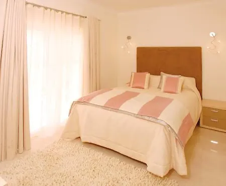 Quinta Da Floresta – Santo António Villas, Golf&spa 4* Budens