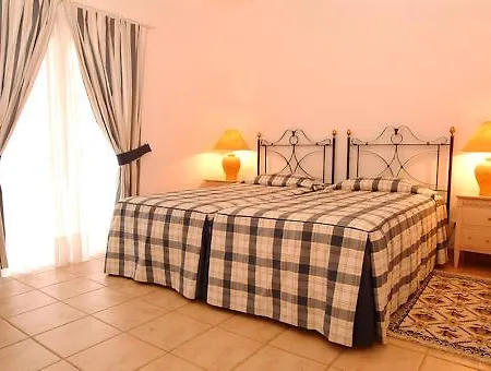 Quinta Da Floresta – Santo António Villas, Golf&spa 4*