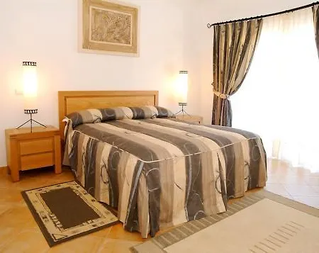 Quinta Da Floresta – Santo António Villas, Golf&spa 4*