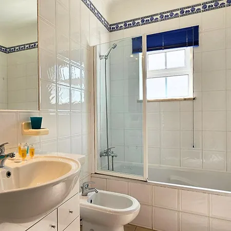 Quinta Da Floresta – Santo António Villas, Golf&spa Resort 4*