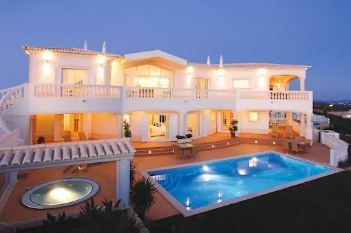 キンタ ダ フロレスタ サント アントーニオ ゴルフ＆スパ リゾート ブデンス