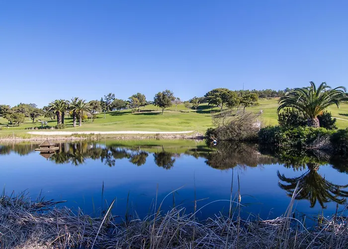 キンタ ダ フロレスタ サント アントーニオ ゴルフ＆スパ 4* ブデンス