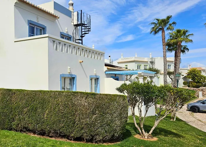 キンタ ダ フロレスタ サント アントーニオ ゴルフ＆スパ リゾート ブデンス